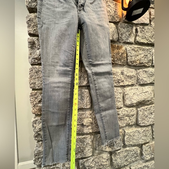 Universal Thread High Rise Skinny Jeans - Women’s size 0/25R - Gray - Picture 2 of 7